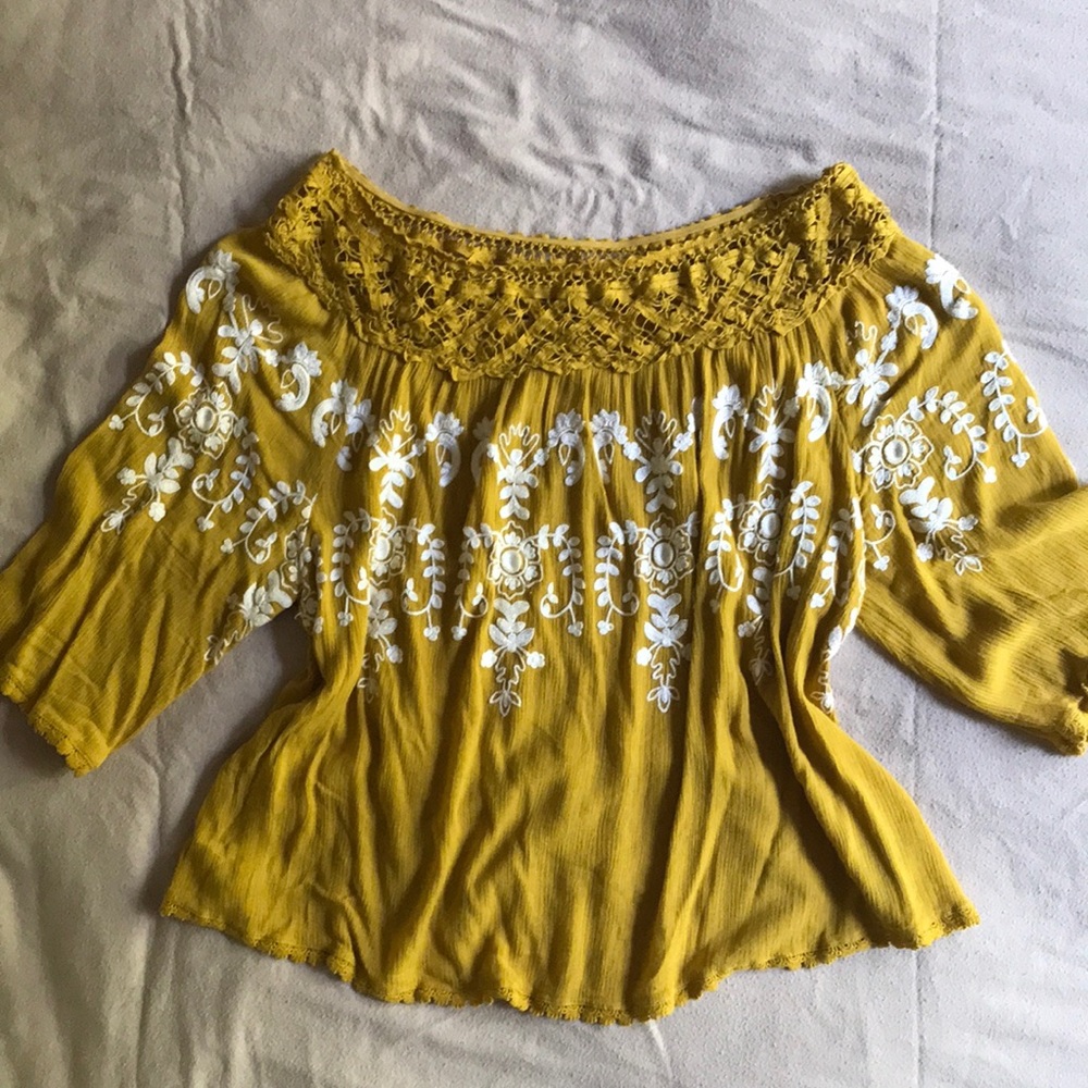 Embroiled off the Shoulder Boutique Blouse
